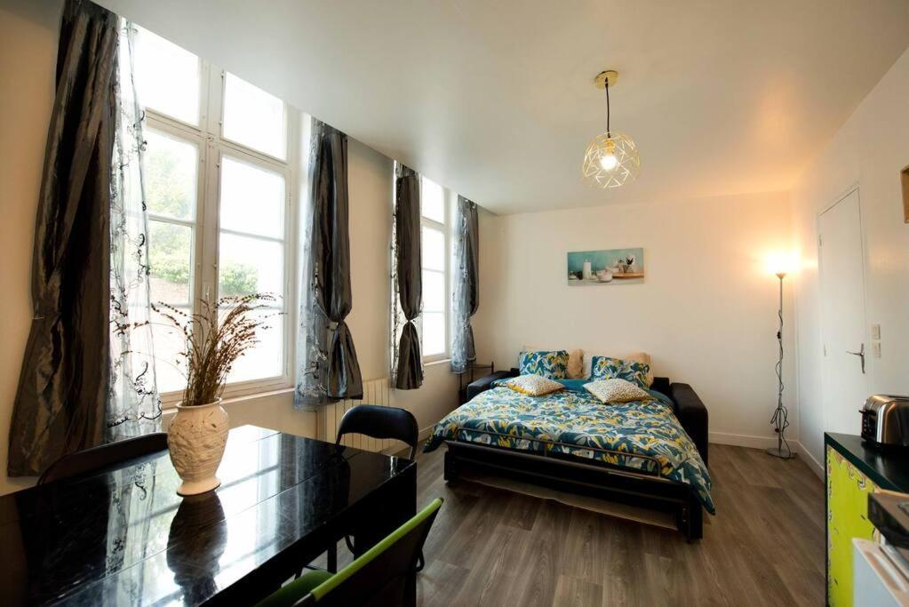 Le Castille Centre Gare Wifi Et Parking Gratuit Apartment Amiens Luaran gambar