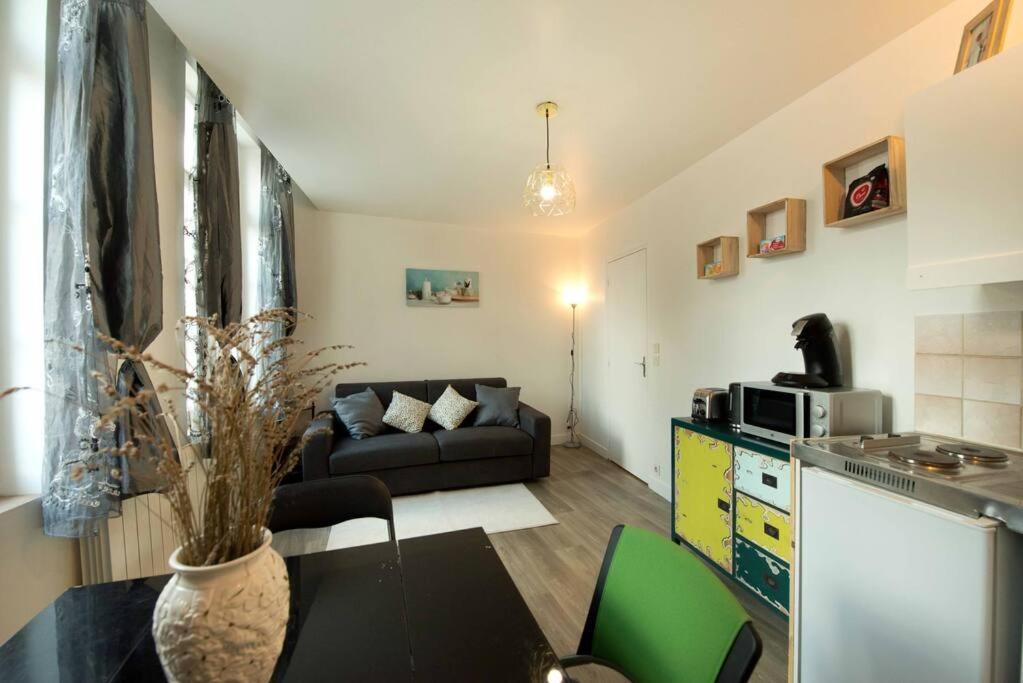 Le Castille Centre Gare Wifi Et Parking Gratuit Apartment Amiens Luaran gambar