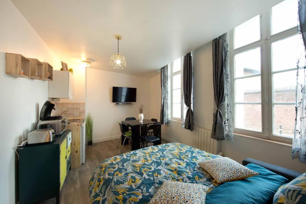 Le Castille Centre Gare Wifi Et Parking Gratuit Apartment Amiens Luaran gambar